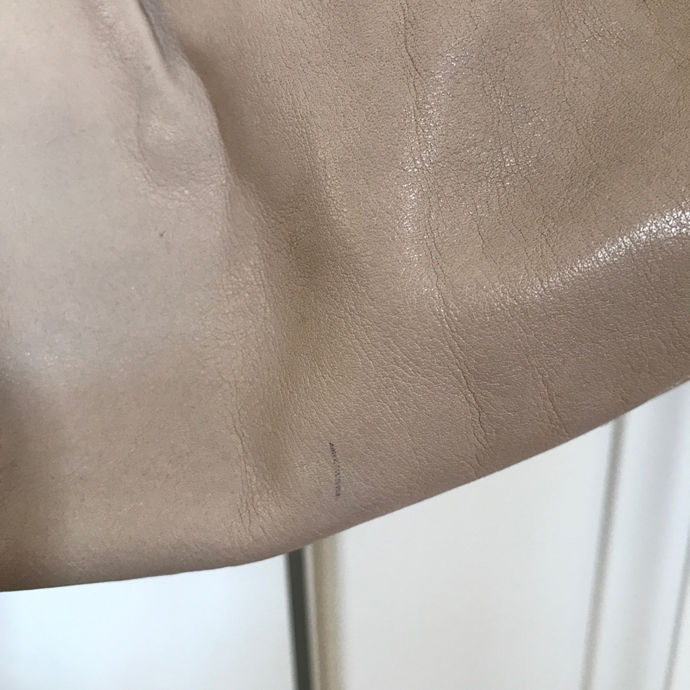 Neutral Coach Purse - Picture 4 of 7
